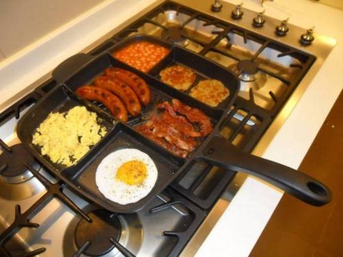 후라이팬 하나로 차리는 영국의 아침식사.jpg
