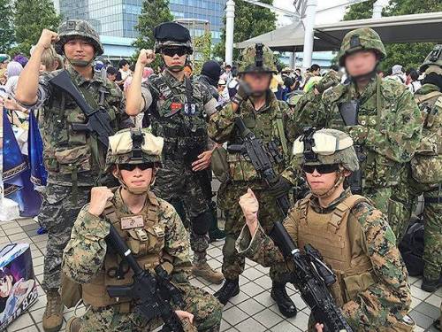 열도 밀리터리 매니아들의 한국군 코스프레.jpg