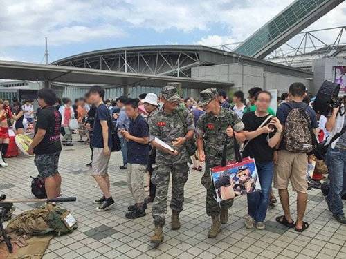 열도 밀리터리 매니아들의 한국군 코스프레.jpg