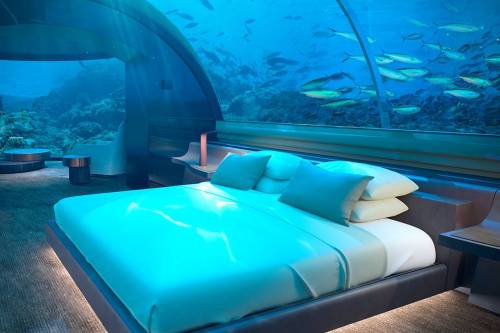 몰디브의 수중 호텔.jpg