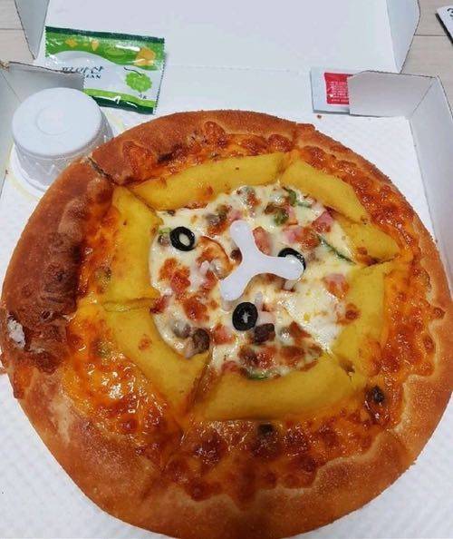 공포의 동네 피자.jpg