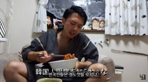 핵불닭볶음면을 먹은 매운음식먹기 일본 챔피언