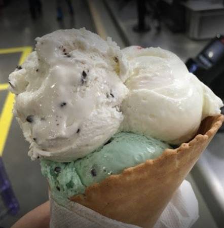 미국 코스트코의 1600원짜리 아이스크림.jpg