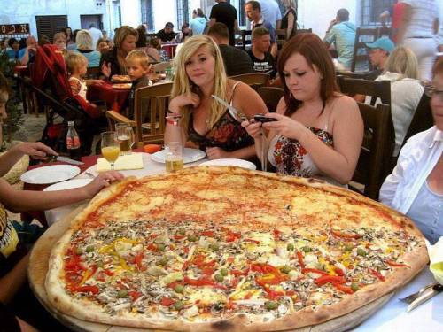 미국 5만원짜리 피자.jpg
