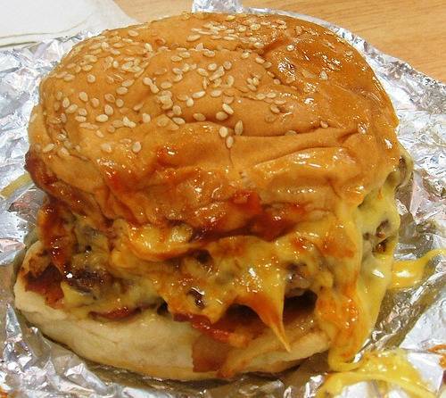 [스압] 미국인이 두번째로 좋아하는 햄버거.jpg