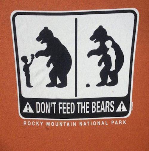 곰에게 먹이를 주지 마십시오.jpg
