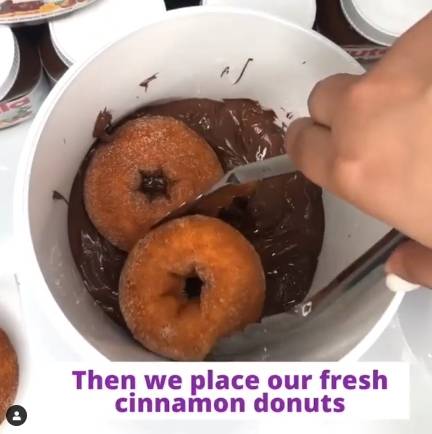 [스압] 미국인들이 도넛 먹는 법.jpg