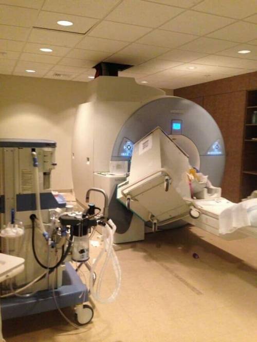 MRI 사고 사례들.jpg
