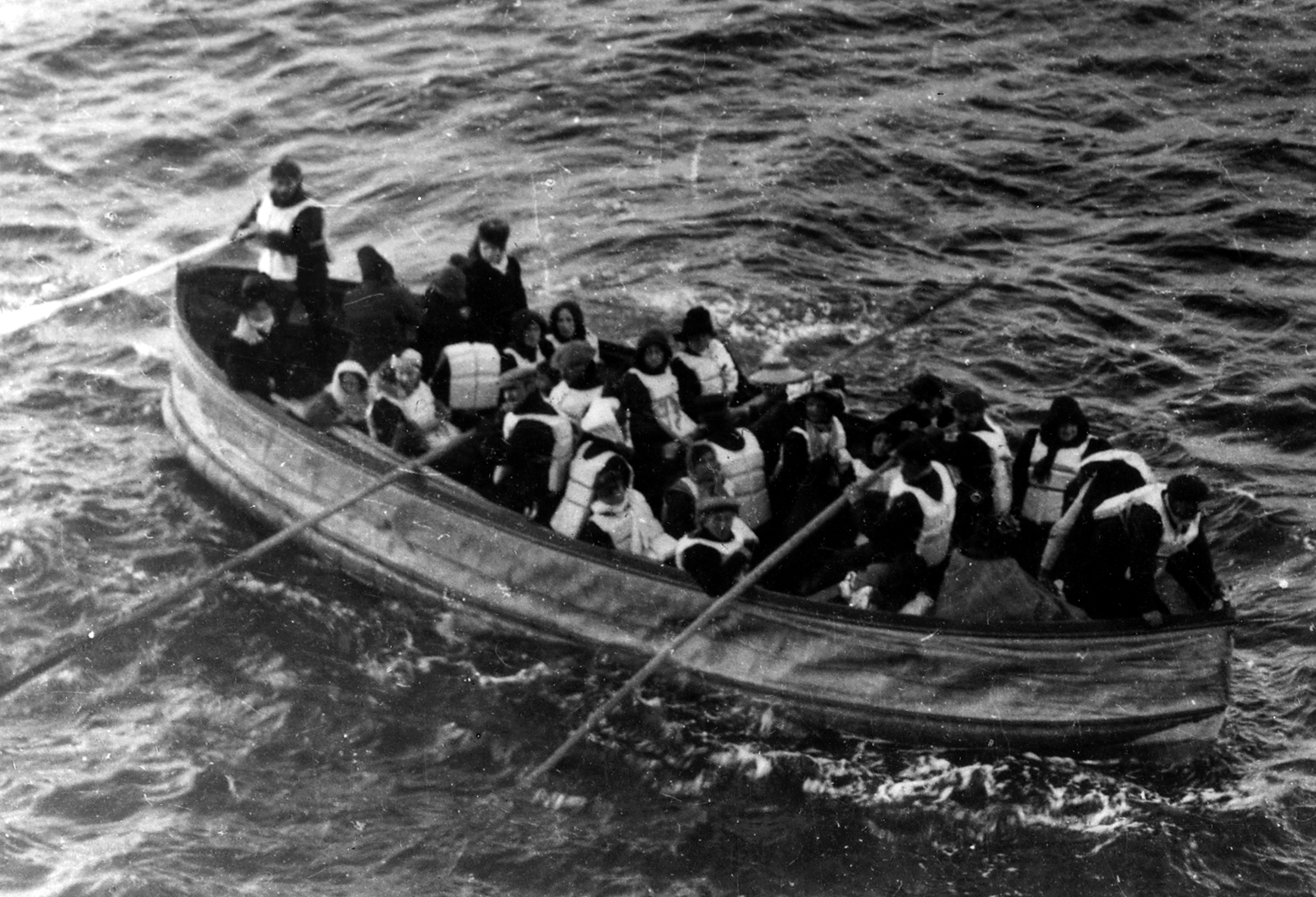 타이타닉호에서 탈출한 일본인이 욕먹은.eu