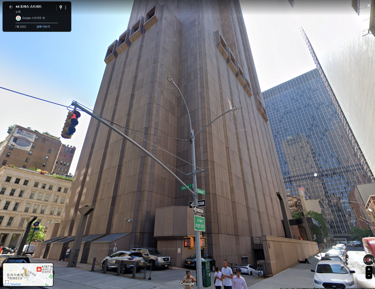 뉴욕 맨해튼 한복판에 있는 미스터리한 건물