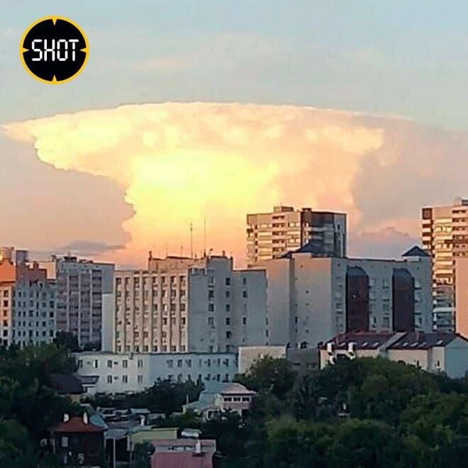 러시아 카잔에서 거대 버섯구름 발생