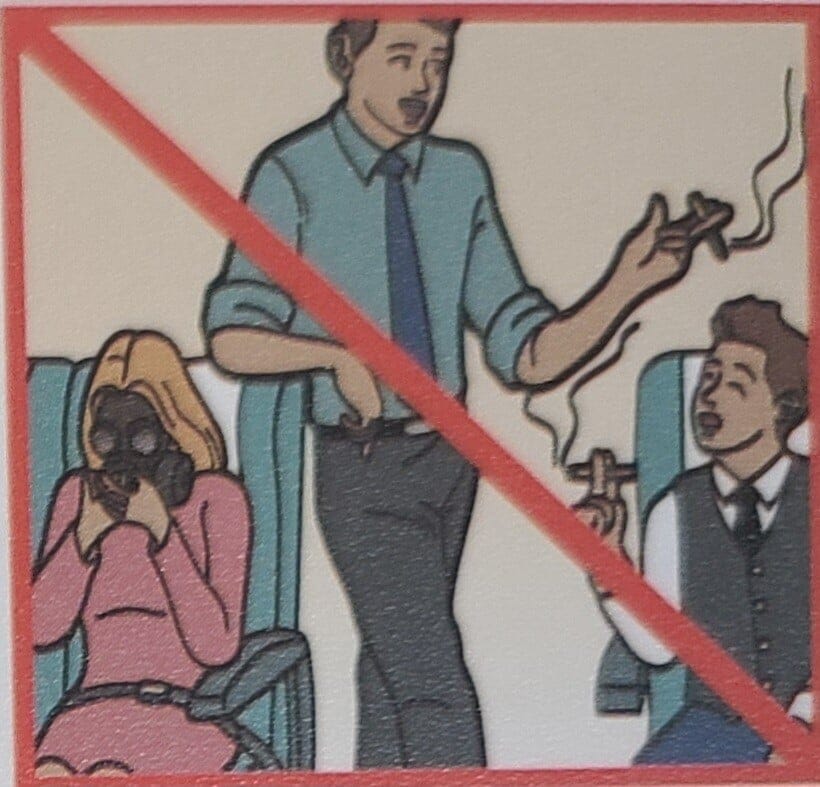의외로 비행기에서 하지 말아야 할 것들