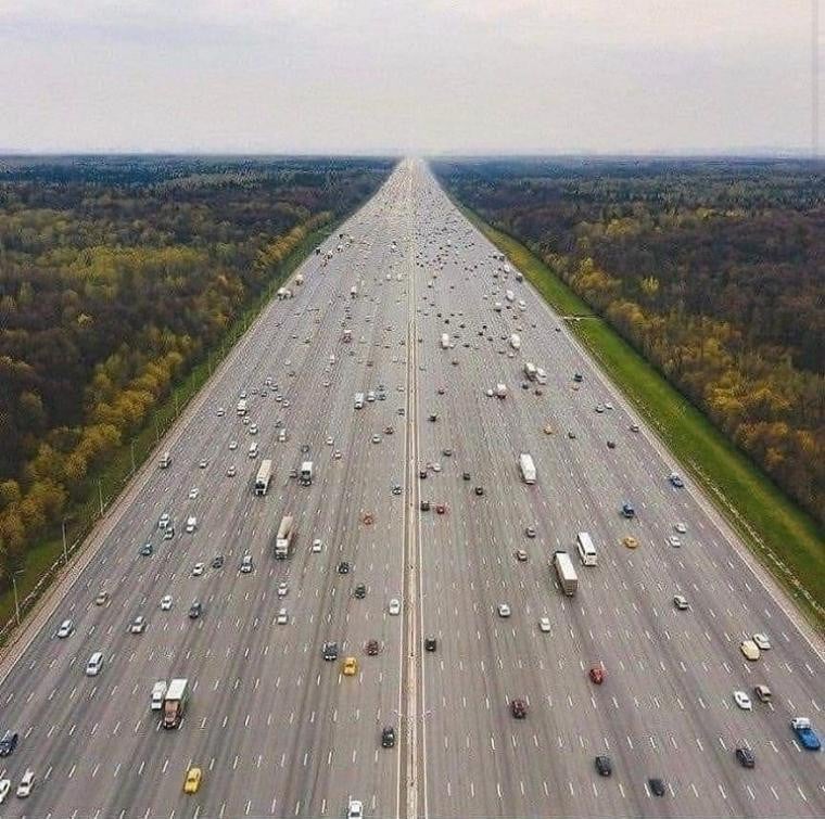 합성이 아니라는 미국 고속도로 사진.JPG
