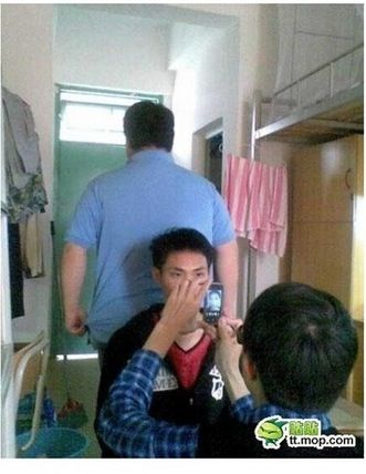 대륙의 증명사진.jpg