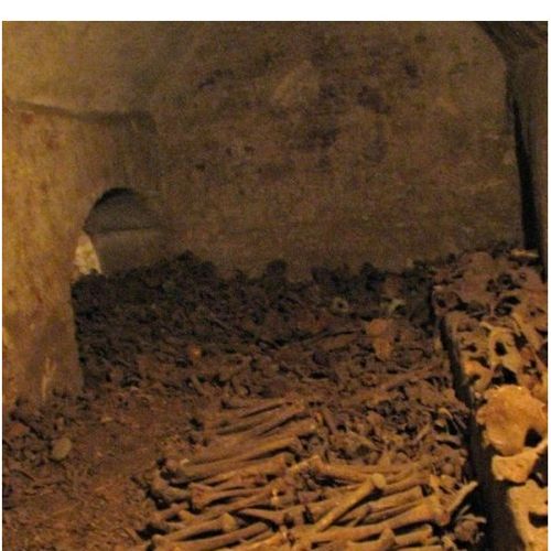 파리의 지하묘지.jpg