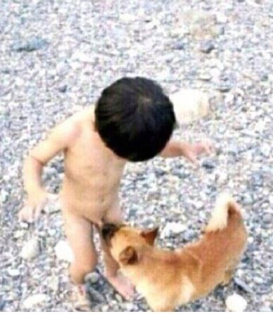 멍멍아 먹는거아니야.jpg