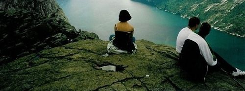 노르웨이의 한 절벽.jpg