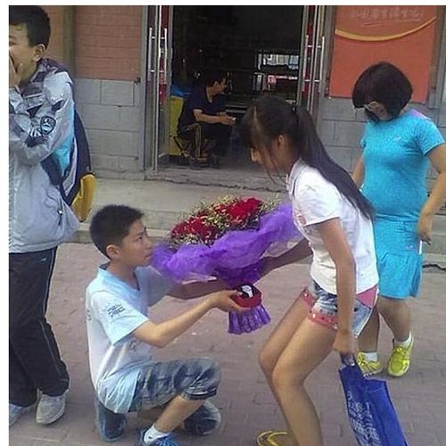 대륙 초딩의 프로포즈.jpg