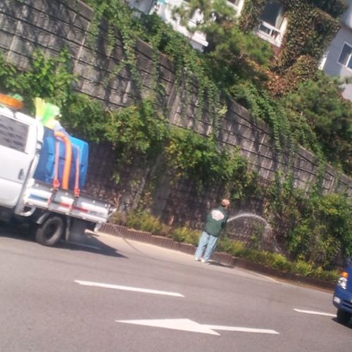 노상방뇨 중.jpg