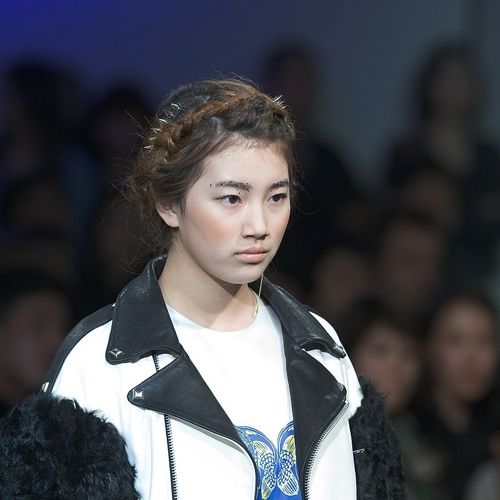 말이 안나오는 수지.jpg