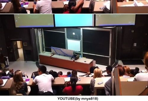 돌아가는 강의실.jpg