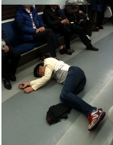 4호선 쿨남.jpg