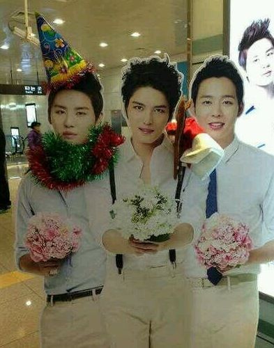토니모리의 생일축하.jpg