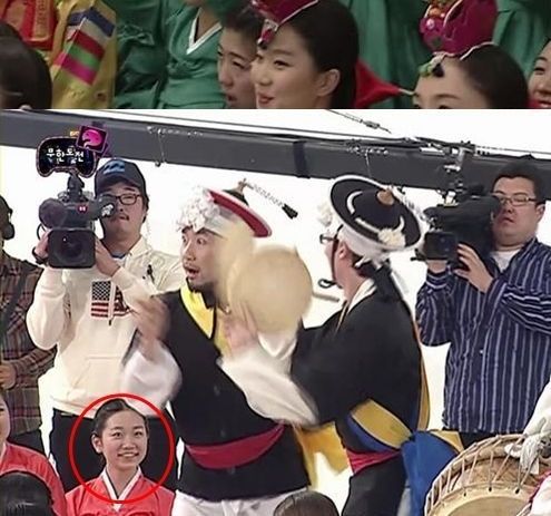 이 소녀는 훗날 욕을 잘하게 됩니다