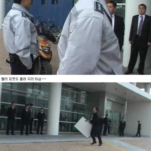 1인시위에 대응하는 경찰.jpg