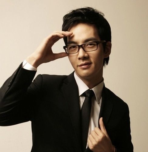 성형으로 인생역전.jpg
