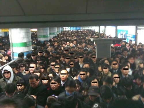 서울의 흔한 지하철역.jpg