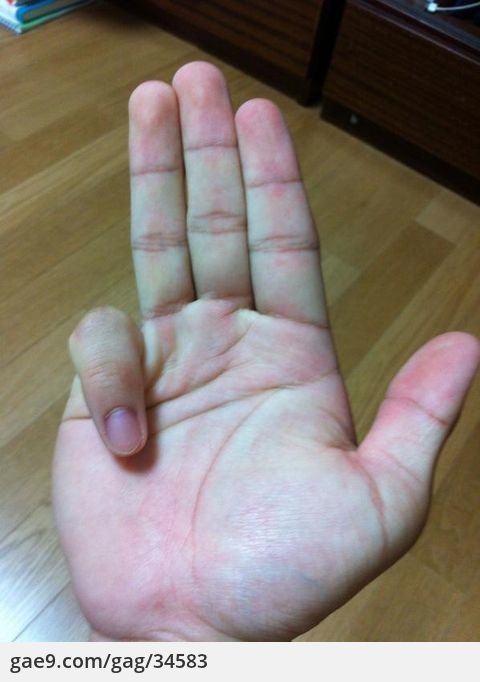 새끼손가락 접기.jpg