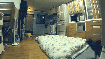 이불 밟지마.gif