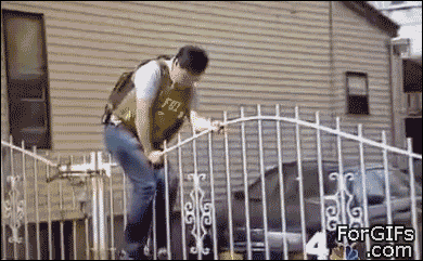 FBI의 위엄.gif