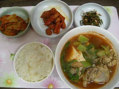 자취생의 밥상.jpg