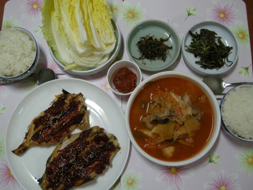 자취생의 밥상.jpg