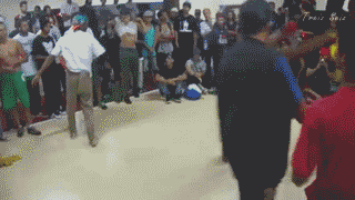 흑형의 묘기.gif