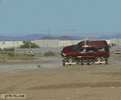 안전벨트의 중요성.gif