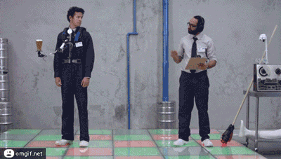 쏟지않는 맥주받침대.gif