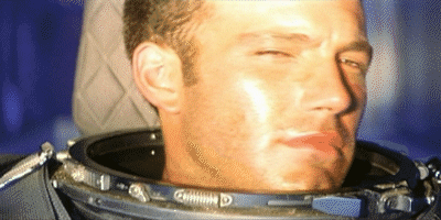 자다가 문자왔을때.gif