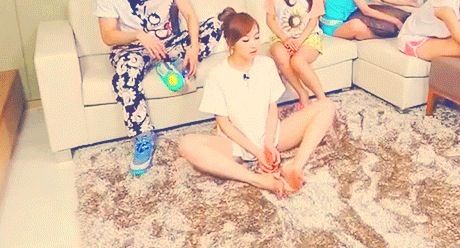 빅토리아의 다리길이.gif
