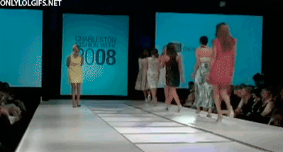 패션쇼의 함정.gif