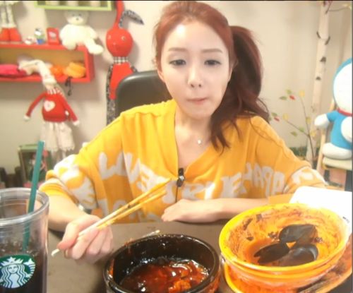 흔한 먹방.jpg