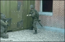 클릭말고 누르라고.gif