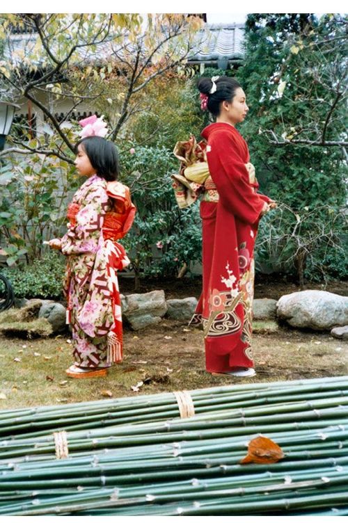 과거와 현재가 만나는 합성.jpg