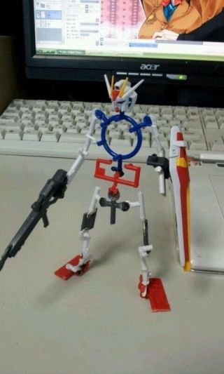 가장 약한 건담.jpg