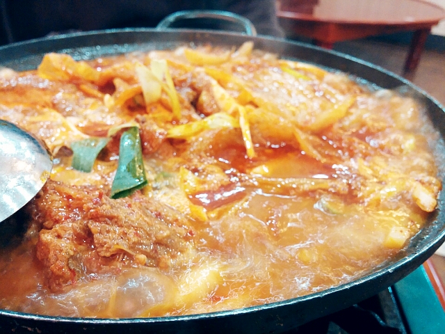 묵은지갈비찜 - 고급유머 묵은지갈비찜