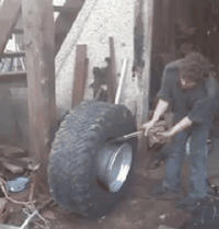 타이어에 휠 장착하기.gif
