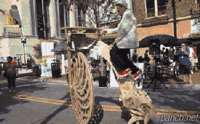 정체불명의 탈것.gif