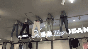 신개념 마네킹. gif